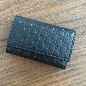 Preloved Authentic Gucci Micro Shima Guccissima 6 Key Holder Case Keychain NAVY